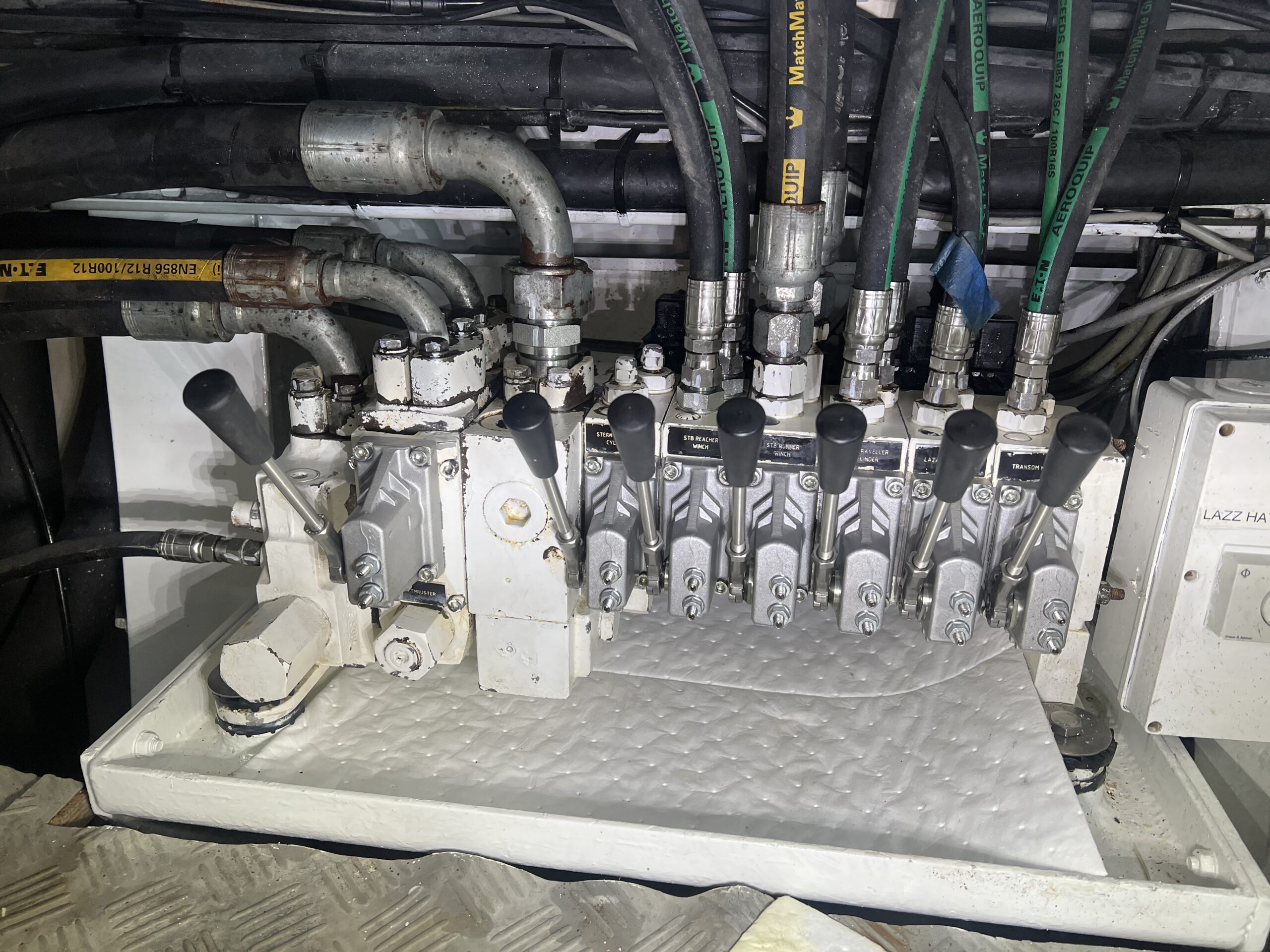 ZM Hydraulics Marine Hydraulic Systems